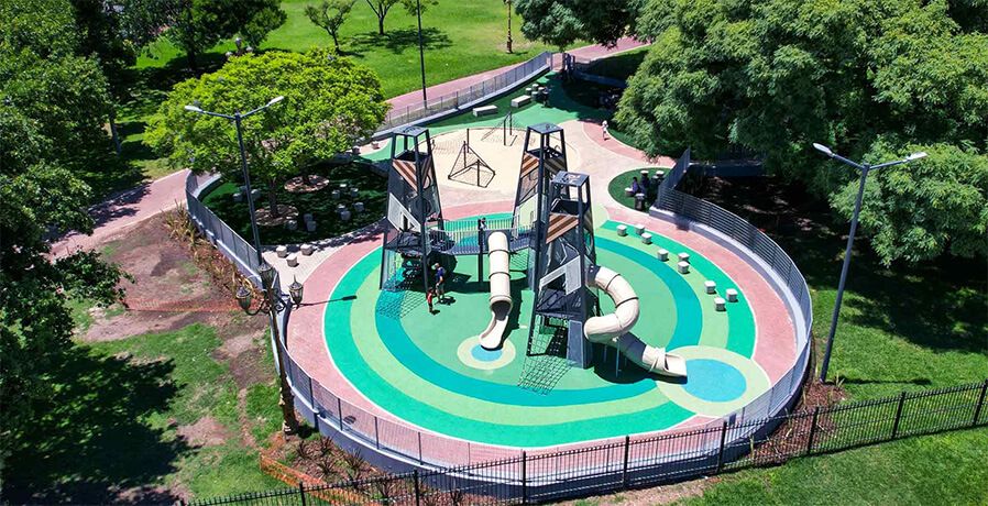 Provider of urban amusement and fitness facilities