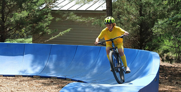 Exploring Pump Tracks Across Different Playing Fields