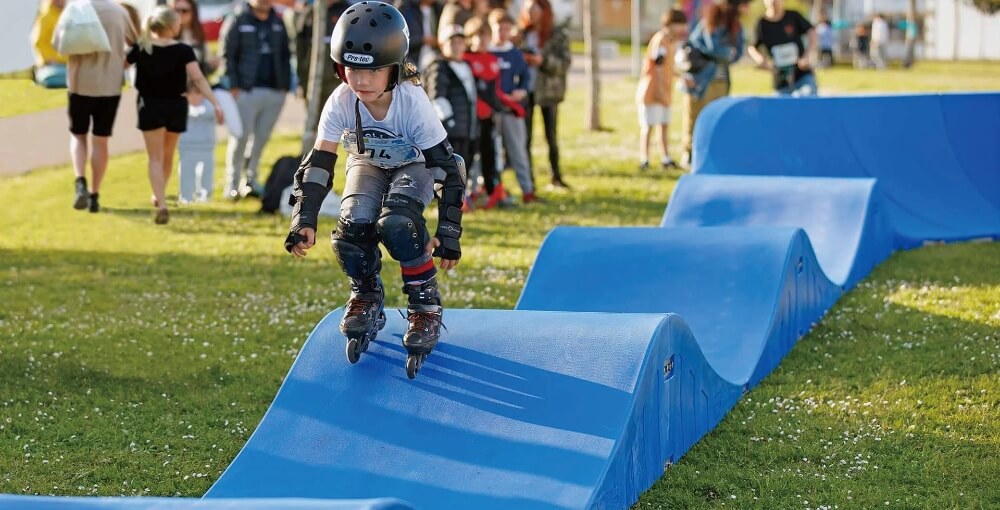 Mastering Pump Track Roller Skating